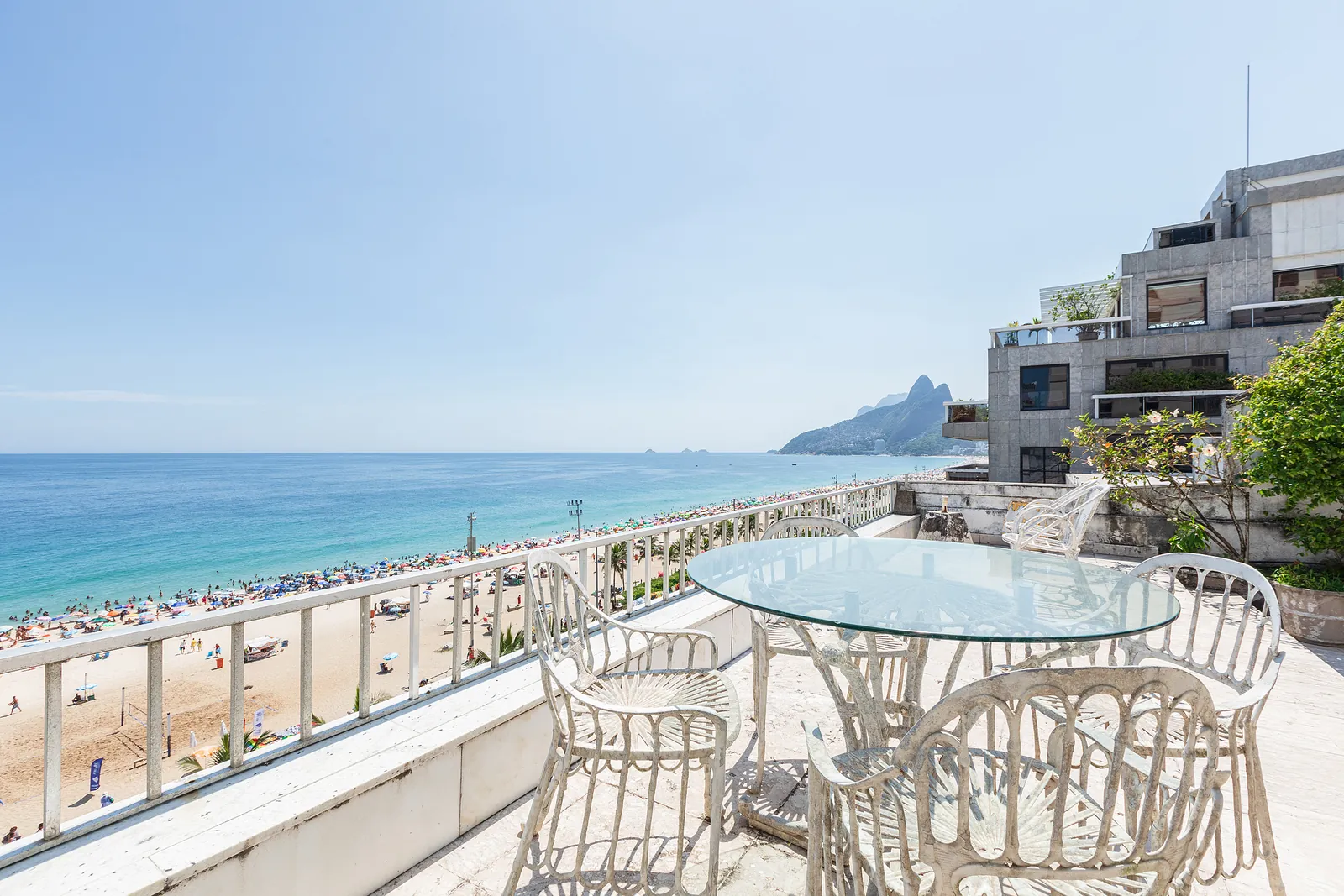 The Dois Irmãos and the seafront buildings from the terrace